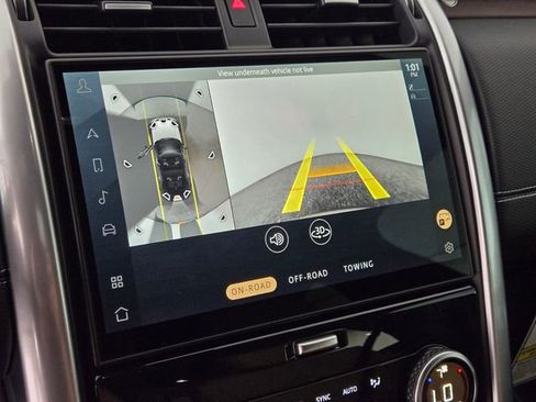 New 2025 Land Rover Discovery Dynamic SE AWD/4WD image 25