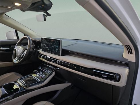 Used 2022 Lincoln Nautilus Reserve w/ Equipment Group 201A image 21