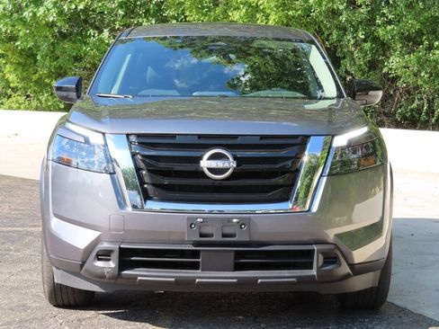 Used 2025 Nissan Pathfinder S AWD/4WD image 4