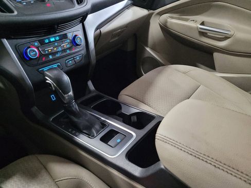Used 2018 Ford Escape SE w/ SE Sync 3 Package FWD image 26