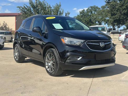 Used 2020 Buick Encore Sport Touring w/ Safety Package FWD image 4