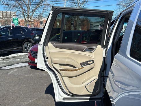 Certified 2017 GMC Yukon Denali w/ Open Road Package image 33