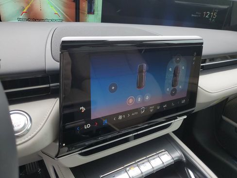 New 2026 Lincoln Nautilus Reserve image 29