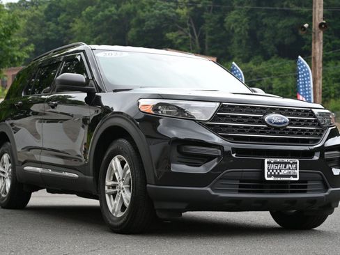 Used 2022 Ford Explorer XLT w/ Class IV Trailer Tow Package AWD/4WD image 7
