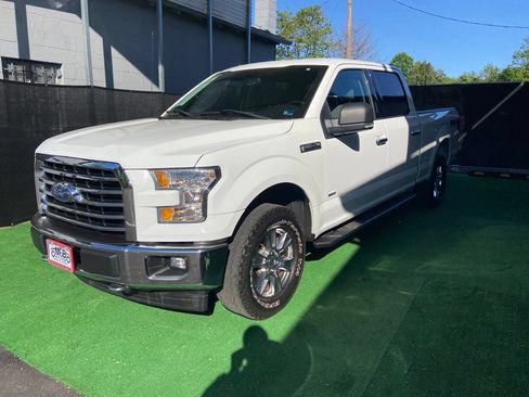Used 2017 Ford F150 XLT w/ Equipment Group 301A Mid AWD/4WD image 11