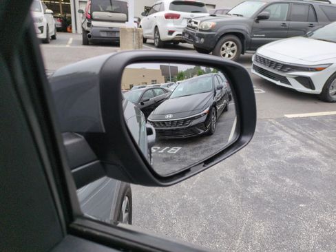 New 2026 Hyundai Venue SEL FWD image 95