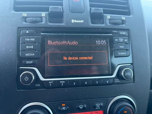 Used 2016 Nissan Leaf S FWD image 9