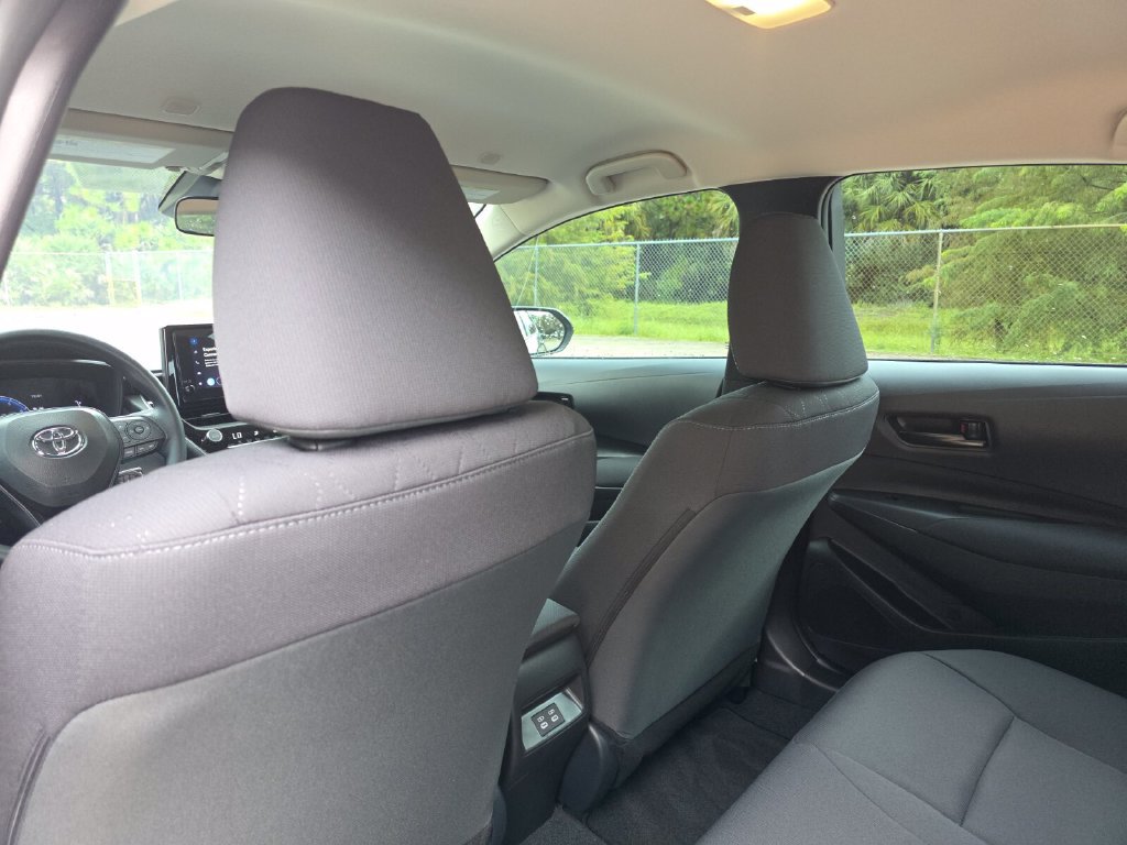 Used 2026 Toyota Corolla LE FWD image 22
