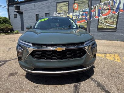 Used 2025 Chevrolet Trax LT