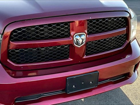 Used 2019 RAM 1500 Express w/ Express Value Package image 26