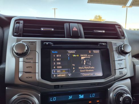Used 2019 Toyota 4Runner Limited AWD/4WD image 23