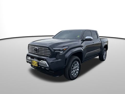 Used 2024 Toyota Tacoma Limited w/ Limited Package (LT) image 8