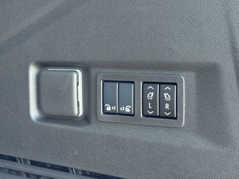 New 2026 GMC Yukon Elevation w/ Elevation Premium Package AWD/4WD image 44