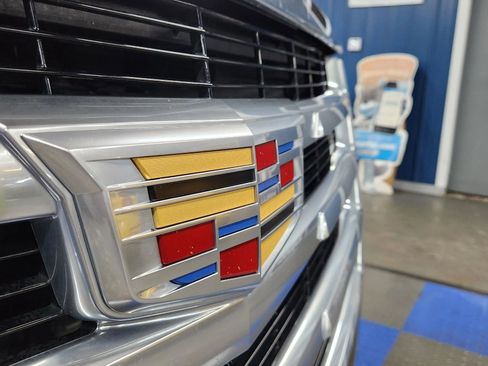 Used 2017 Cadillac Escalade Luxury image 57