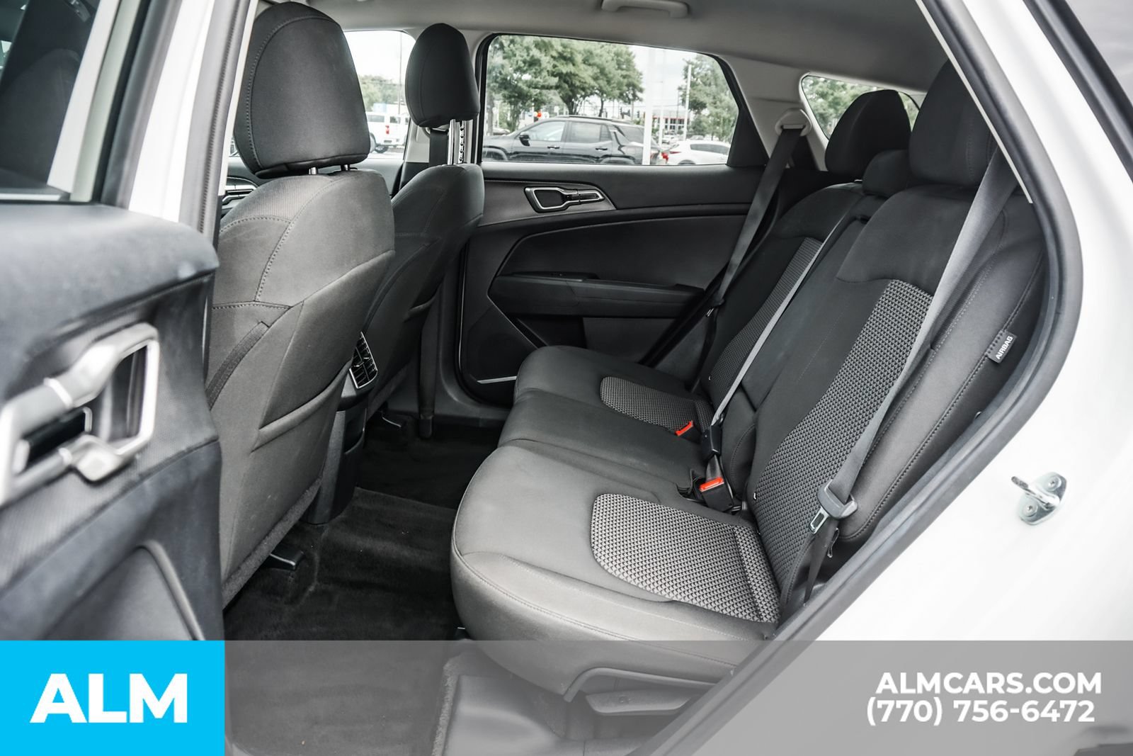 Used 2025 Kia Sportage LX FWD image 21