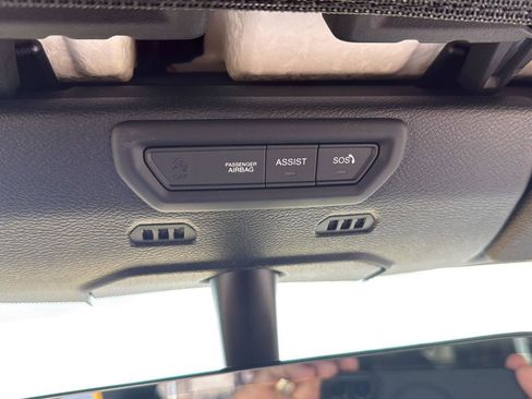 Used 2019 Jeep Wrangler Unlimited Rubicon image 28