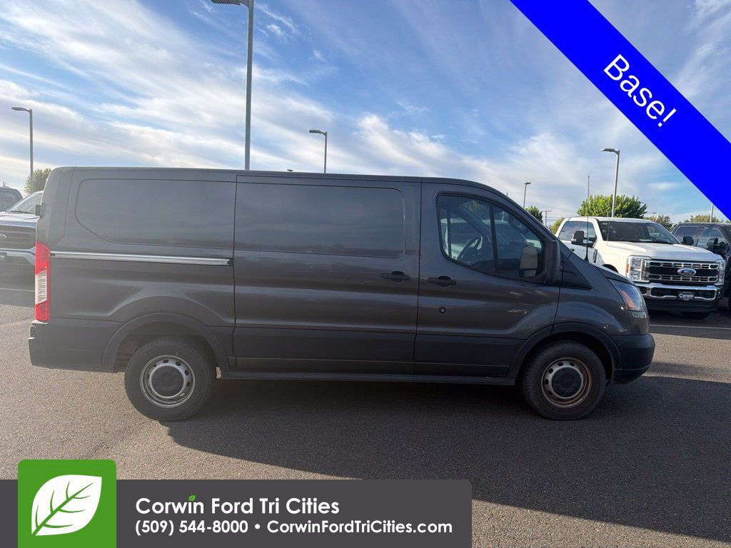 Used 2019 Ford Transit 150 130 Low Roof RWD image 4