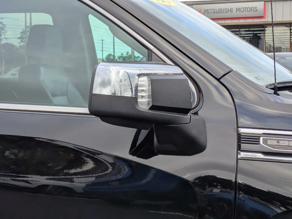 Used 2025 GMC Sierra 1500 SLT RWD image 12