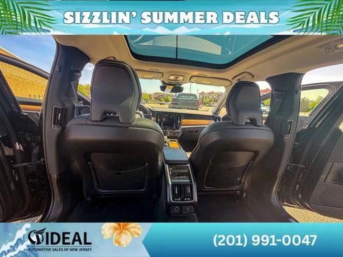 Used 2022 Volvo S90 B6 Momentum AWD/4WD image 13