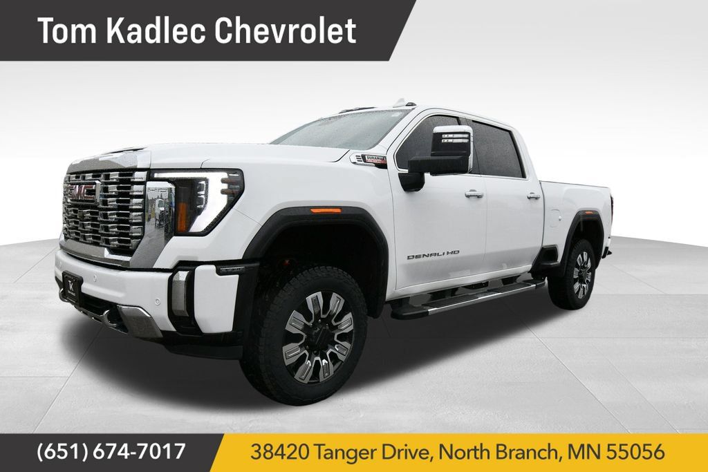Used 2024 GMC Sierra 3500 Denali w/ Technology Package AWD/4WD image 1