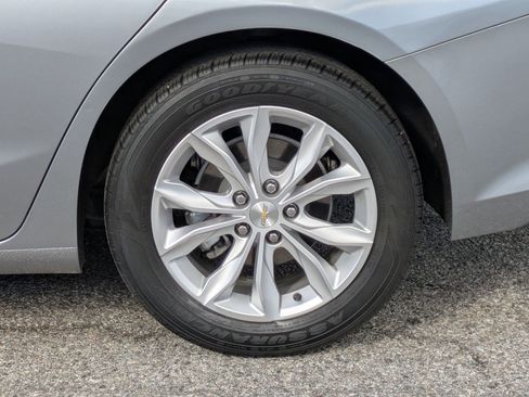 Used 2023 Chevrolet Malibu LT image 9