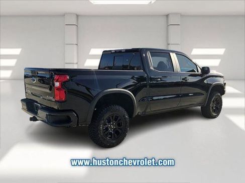 New 2026 Chevrolet Silverado 1500 ZR2 image 9