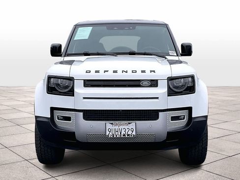 Used 2025 Land Rover Defender 110 S image 3