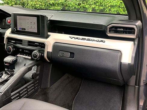 Used 2024 Toyota Tacoma TRD Off-Road AWD/4WD image 13