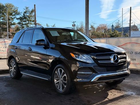 Used 2016 Mercedes-Benz GLE 350 4MATIC w/ Premium Package image 6