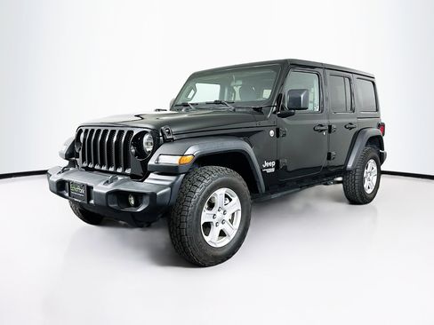 Used 2019 Jeep Wrangler Unlimited Sport S image 3
