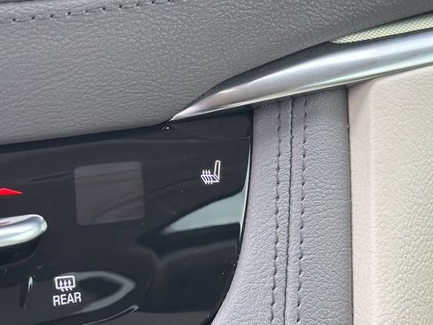 Used 2020 Cadillac XT5 Premium Luxury w/ LPO, Floor Liner Package FWD image 26