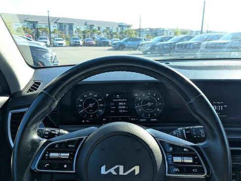 Used 2024 Kia Seltos S FWD image 27