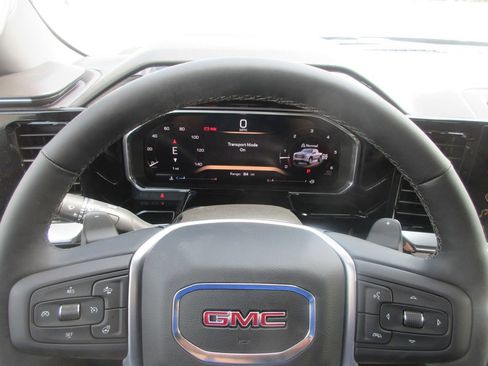 New 2026 GMC Sierra 1500 Elevation image 18