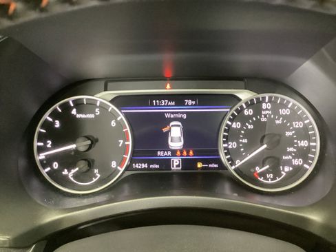 Used 2024 Nissan Sentra SR w/ SR Premium Package FWD image 21