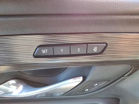 Used 2020 GMC Terrain SLT w/ Preferred Package image 25