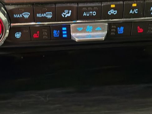 Certified 2024 Ford F150 Lariat w/ FX4 Off-Road Package AWD/4WD image 25