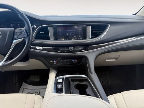 Used 2023 Buick Enclave Essence FWD image 11