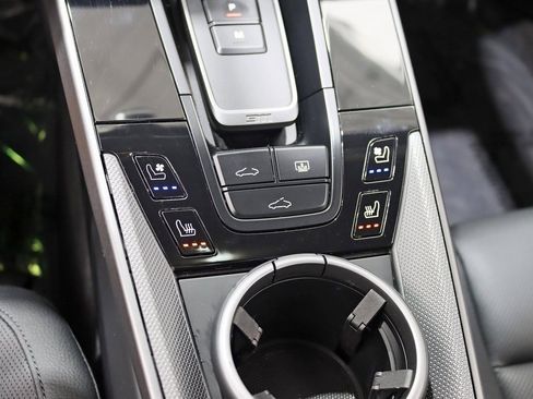 Used 2021 Porsche 911 Carrera image 27