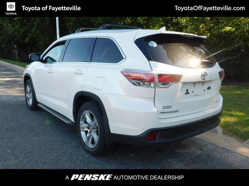 Used 2015 Toyota Highlander Limited FWD image 10