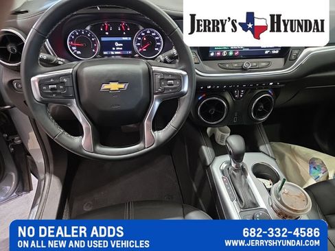 Used 2024 Chevrolet Blazer LT w/ Midnight/Sport Edition FWD image 9