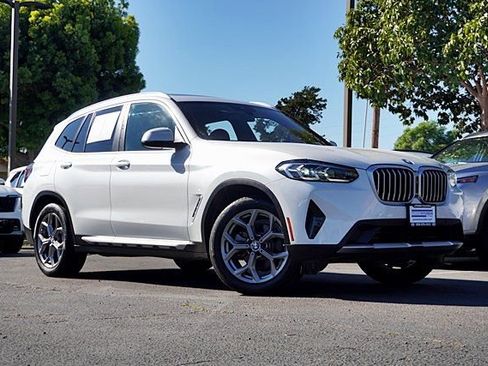 Used 2023 BMW X3 xDrive30i w/ Convenience Package image 2
