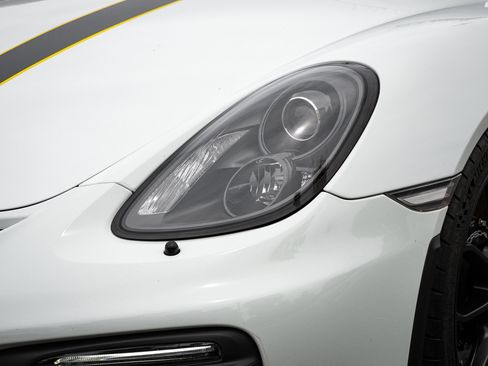 Used 2016 Porsche Cayman GT4 RWD image 6