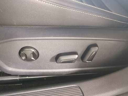 Used 2024 Volkswagen Jetta SE FWD image 20