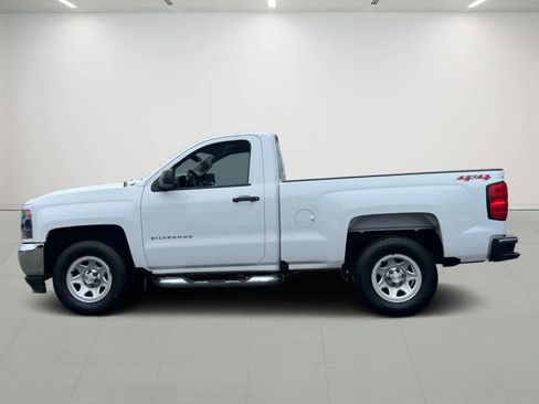 Used 2018 Chevrolet Silverado 1500 W/T w/ Trailering Package image 3