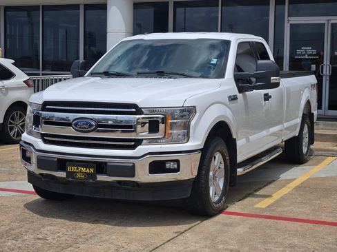 Used 2018 Ford F150 XLT w/ Heavy-Duty Payload Package AWD/4WD image 2