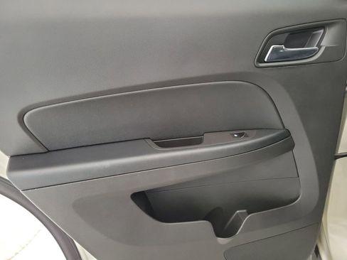 Certified 2015 Chevrolet Equinox LT w/ Driver Convenience Package FWD image 17