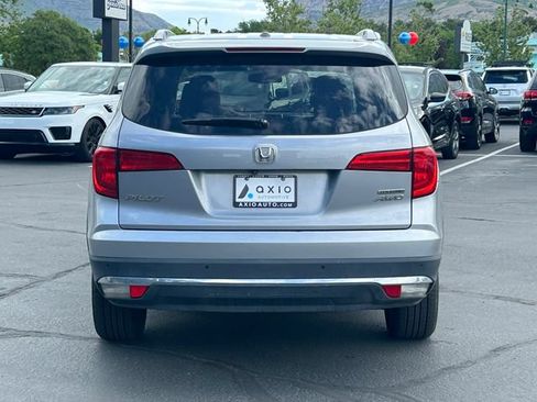 Used 2018 Honda Pilot Touring image 5