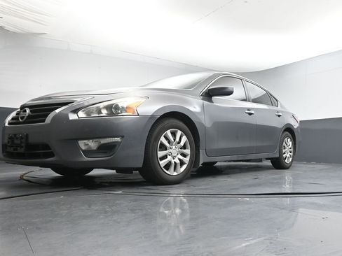 Used 2015 Nissan Altima 2.5 S w/ Power Driver Seat Package FWD image 20