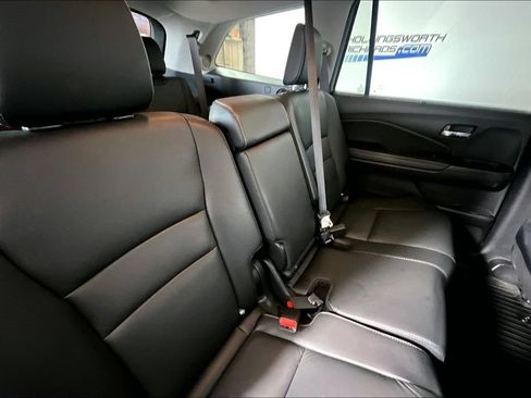 Used 2022 Honda Pilot Touring image 22