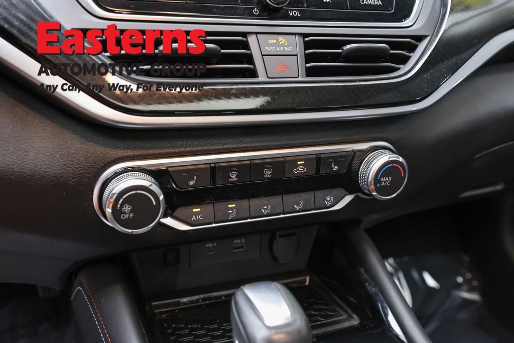 Used 2023 Nissan Altima 2.5 SR w/ SR Premium Package AWD/4WD image 22